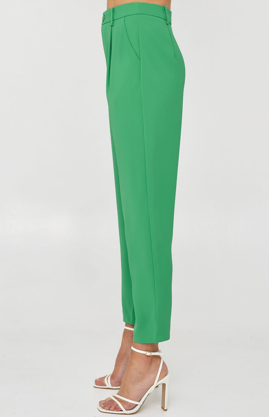 W&C - High Wasted Tapered Pant in Green